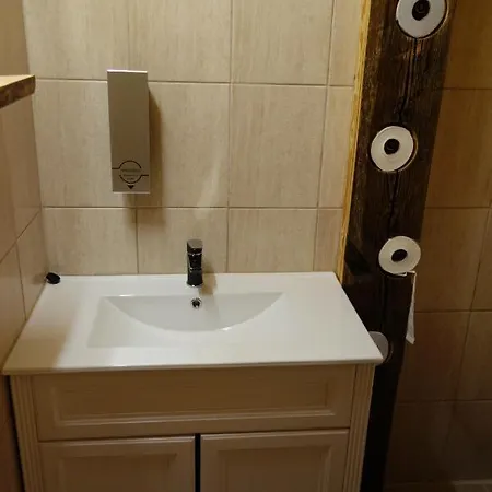 Adu-jaani Kodumajutus Bed & Breakfast Matja