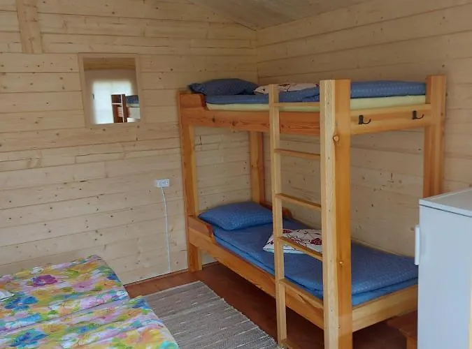 Nocleg ze śniadaniem Adu-jaani Kodumajutus 3*