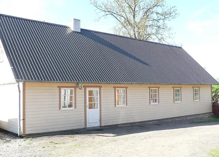 Nocleg ze śniadaniem Adu-jaani Kodumajutus 3*