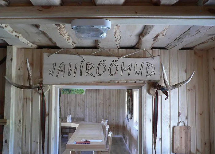 Nocleg ze śniadaniem Adu-jaani Kodumajutus 3*