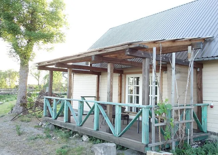 Nocleg ze śniadaniem Adu-jaani Kodumajutus 3*