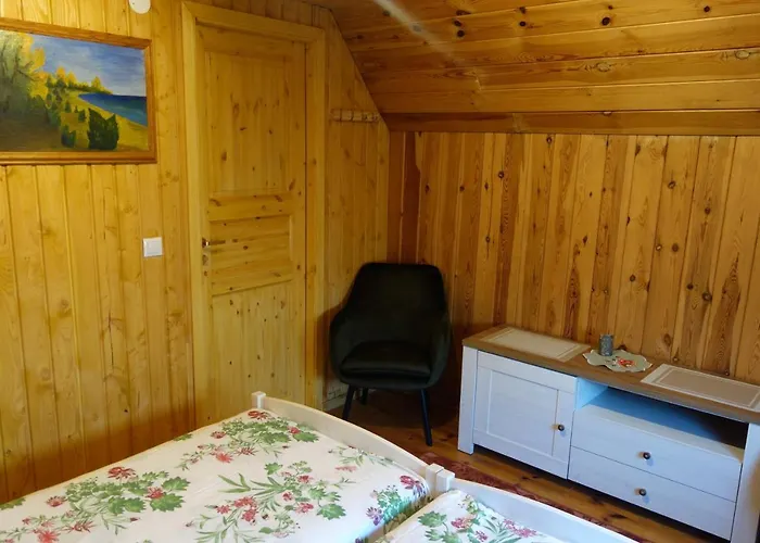 Adu-jaani Kodumajutus Nocleg ze śniadaniem Matja