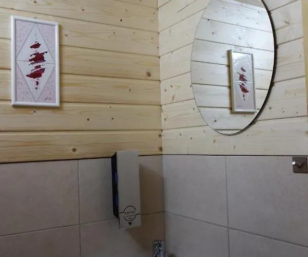 Nocleg ze śniadaniem Adu-jaani Kodumajutus 3*